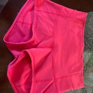 Lululemon Wunder Short 2" Boom Juice